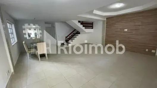 Casa de Condomínio com 4 Quartos à venda, 150m² no Vargem Grande, Rio de Janeiro