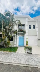 Casa de Condomínio com 3 Quartos à venda, 165m² no Pinheirinho, Curitiba