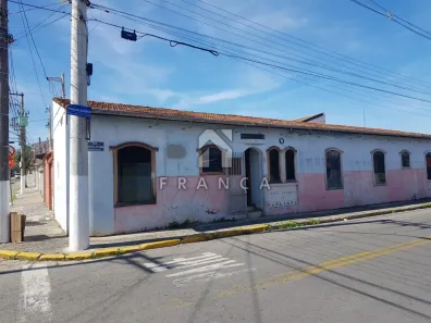 Sala Comercial à venda, 242m² no Centro, Jacareí