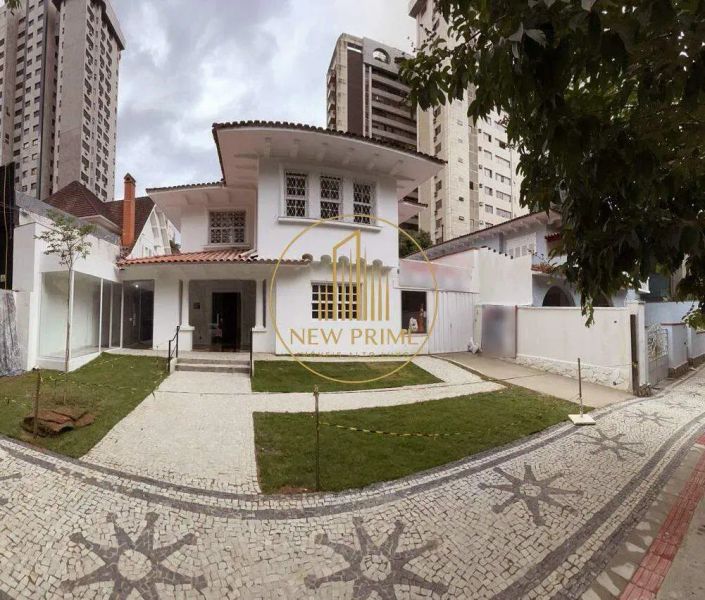 Casa com 4 quartos — Lourdes, Belo Horizonte