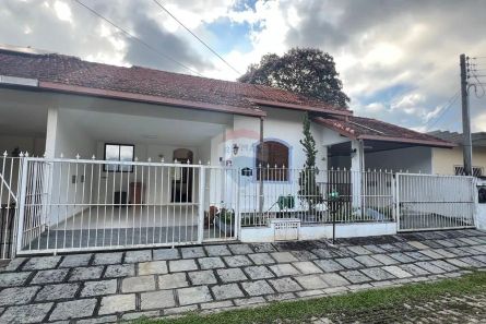 Casa com 4 Quartos à venda, 140m² no Quinta da Barra, Teresópolis