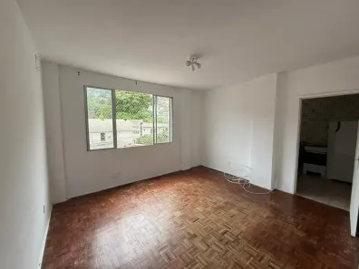 Apartamento com 2 Quartos à venda, 70m² no Centro, Florianópolis