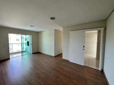Apartamento com 3 Quartos para alugar, 110m² no Água Verde, Curitiba