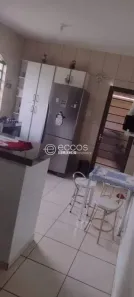 Casa com 3 Quartos à venda, 175m² no Brasil, Uberlândia