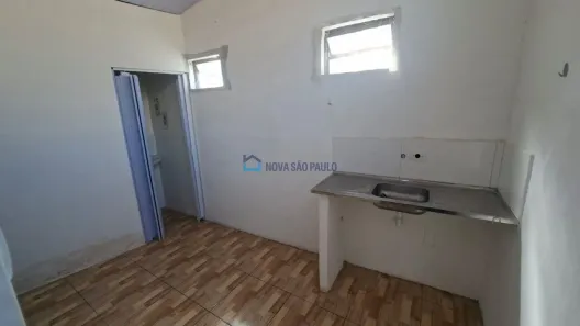 Casa com 2 Quartos para alugar, 60m² no Vila Gumercindo, São Paulo