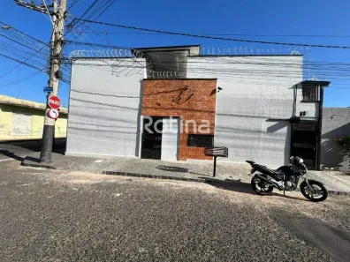 Sala Comercial para alugar, 15m² no Nossa Senhora Aparecida, Uberlândia
