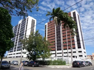 Apartamento com 3 Quartos à venda, 90m² no Vila União, Fortaleza
