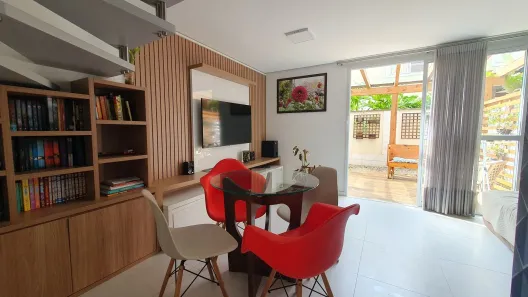 Casa com 2 Quartos à venda, 78m² no Morro das Pedras, Florianópolis