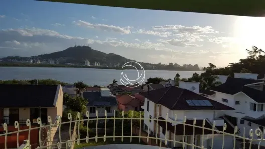 Casa com 4 Quartos à venda, 488m² no João Paulo, Florianópolis