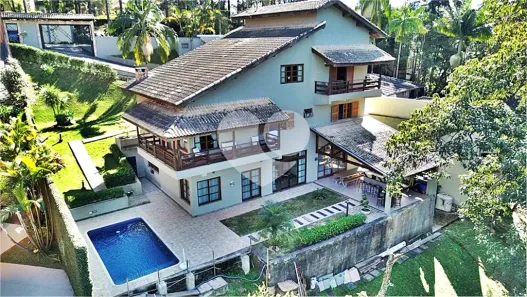 Casa de Condomínio com 3 Quartos à venda, 690m² no Caraguatá, Mairiporã