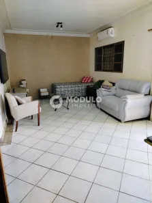 Apartamento com 3 Quartos à venda, 119m² no Santa Mônica, Uberlândia