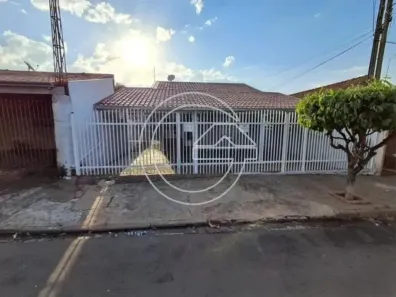 Casa com 3 Quartos à venda, 250m² no Centro, Marília