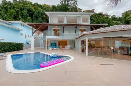Casa de Condomínio com 6 Quartos para alugar, 900m² no Mangaratiba, Mangaratiba