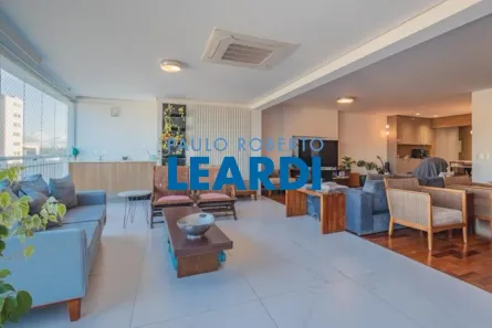 Apartamento com 3 Quartos à venda, 206m² no Alto de Pinheiros, São Paulo