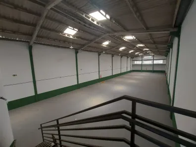 Galpão/Depósito/Armazém para alugar, 750m² no Sarandi, Porto Alegre