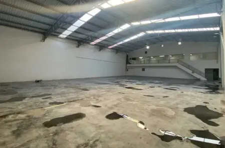 Galpão/Depósito/Armazém para alugar, 1261m² no Cachoeirinha, Belo Horizonte
