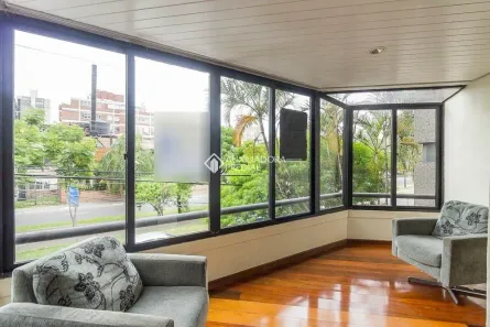 Apartamento com 3 Quartos para alugar, 120m² no Petrópolis, Porto Alegre