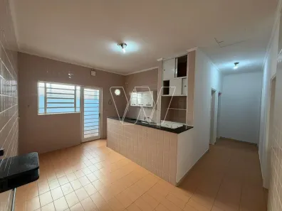 Imóvel Comercial com 3 Quartos para alugar, 130m² no Vila José Iório (Sousas), Campinas
