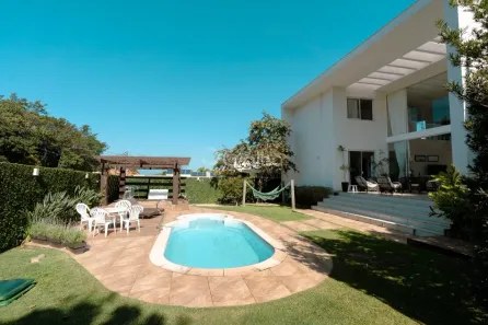 Casa com 6 Quartos à venda, 340m² no Cacupé, Florianópolis