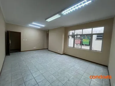 Sala Comercial para alugar, 52m² no Camaquã, Porto Alegre