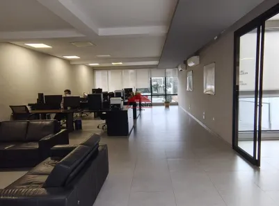Prédio Comercial à venda, 1025m² no Cidade Vargas, São Paulo