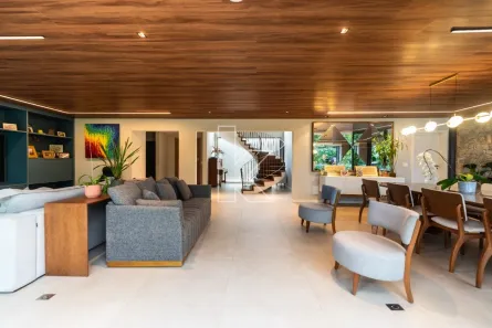 Casa com 5 Quartos à venda, 377m² no Cerqueira César, São Paulo