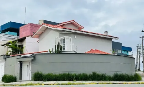 Sobrado com 3 Quartos à venda, 233m² no Parque Santana, Mogi das Cruzes