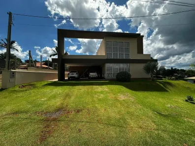 Casa de Condomínio com 3 Quartos para alugar, 280m² no Loteamento Terras de Canaã, Cambé