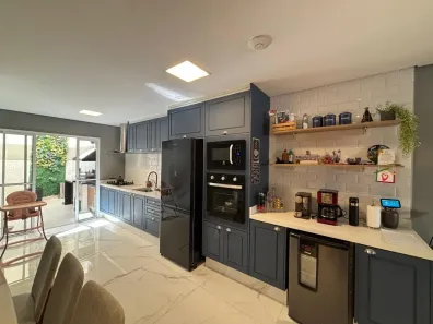 Sobrado com 3 Quartos à venda, 204m² no Chora Menino, São Paulo