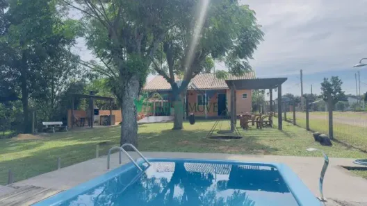 Fazenda/Sítio com 3 Quartos à venda, 550m² no Área Rural de Águas Claras, Viamão