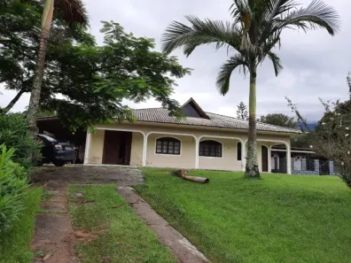 Fazenda/Sítio com 4 Quartos à venda, 75000m² no , Águas Mornas