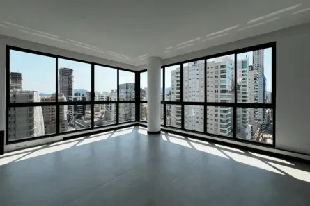 Apartamento com 4 Quartos à venda, 290m² no Meia Praia, Itapema