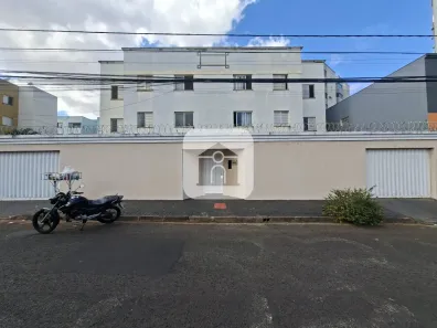 Apartamento com 3 Quartos para alugar, 80m² no Santa Mônica, Uberlândia