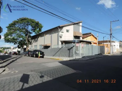 Casa de Condomínio com 7 Quartos à venda, 224m² no Centro, Taubaté