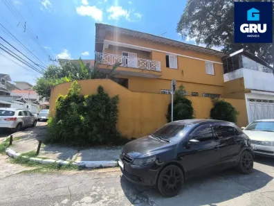 Sobrado com 3 Quartos à venda, 200m² no Vila Pedro Moreira, Guarulhos
