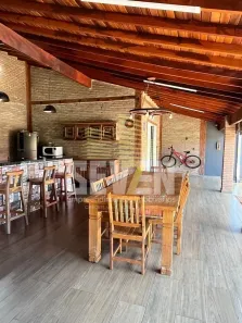 Casa com 5 Quartos para venda ou aluguel, 240m² no Vale do Igapó, Bauru