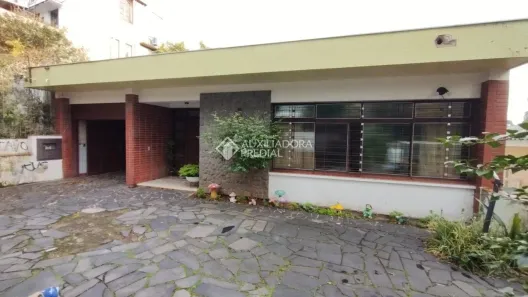Casa com 4 Quartos à venda, 243m² no Teresópolis, Porto Alegre