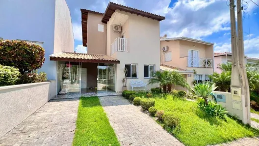 Sobrado com 3 Quartos à venda, 147m² no Jardim Carolina, Jundiaí
