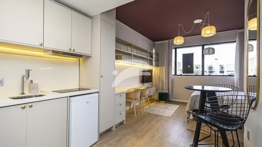 Apartamento com 1 Quarto para alugar, 27m² no Água Verde, Curitiba