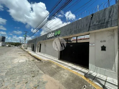 Casa com 17 Quartos à venda, 800m² no Candelária, Natal