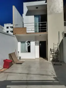 Casa com 3 Quartos à venda, 130m² no São Pedro, Juiz de Fora