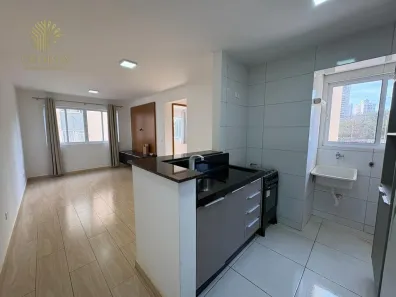 Apartamento com 2 Quartos para alugar, 45m² no Zona 08, Maringá