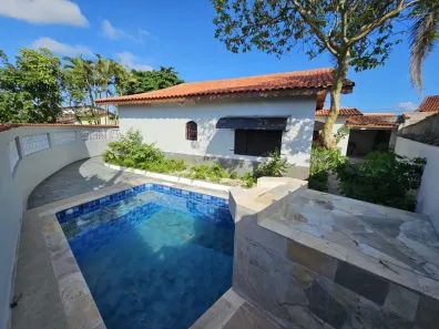 Casa com 3 Quartos à venda, 132m² no , Mongaguá