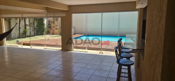 Sobrado com 4 Quartos à venda, 260m² no Setor Urias Magalhães, Goiânia