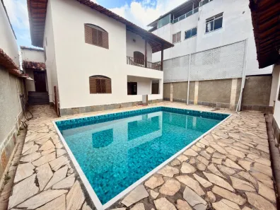 Casa com 4 Quartos à venda, 240m² no Jardim Leblon, Belo Horizonte