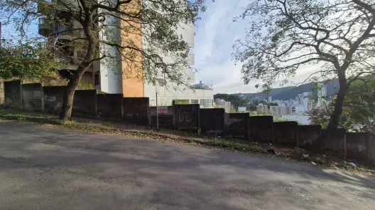 Lote/Terreno à venda, 371m² no Granbery, Juiz de Fora