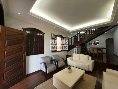 Casa com 5 Quartos à venda, 450m² no Vera Cruz, Contagem