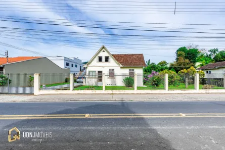 Casa com 3 Quartos à venda, 188m² no Valparaiso, Blumenau