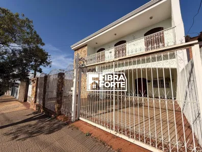 Casa com 4 Quartos à venda, 247m² no Jardim Nova Europa, Campinas