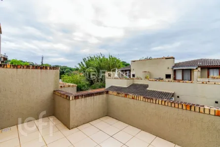 Casa de Condomínio com 2 Quartos à venda, 102m² no Guarujá, Porto Alegre